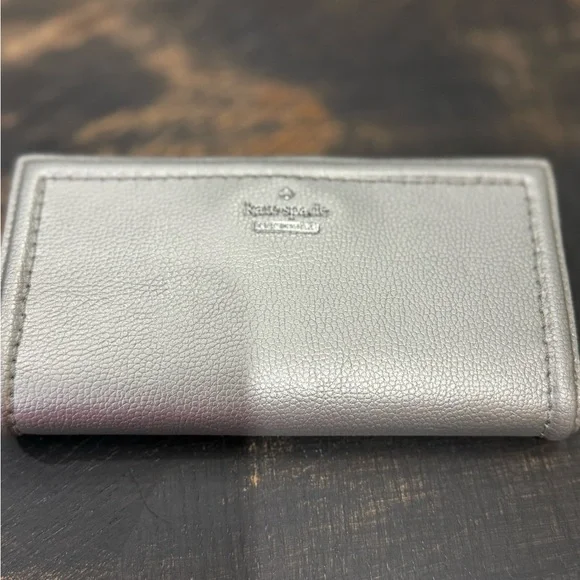 Kate Spade Larchmont Avenue Camera Bag with wallet and Coin holder Keychain - Picture 7 of 13